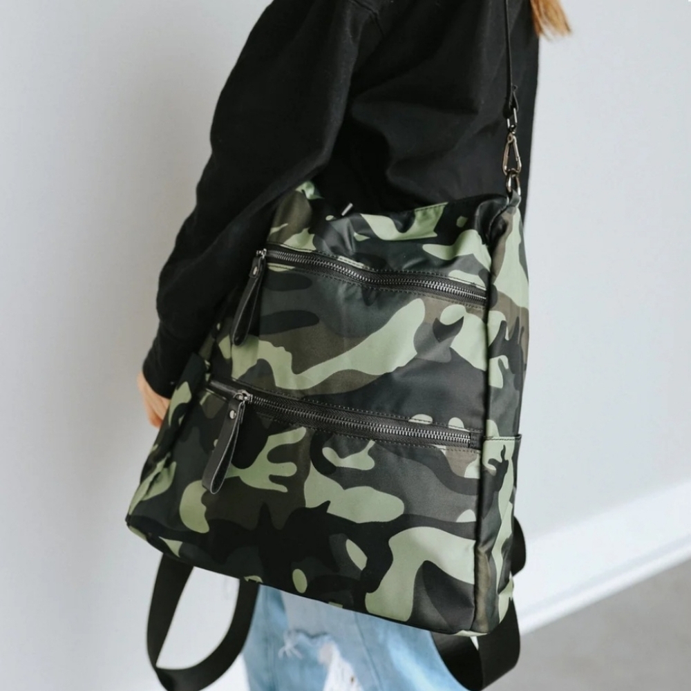 Camo Backpack - Picture 2 of 3